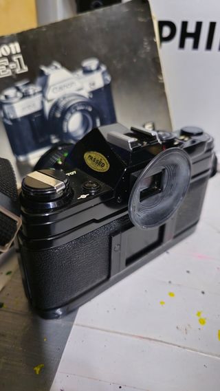 Fotocamera reflex Canon AE-1