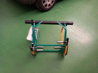 Sistema de protección del canalón para escalera.