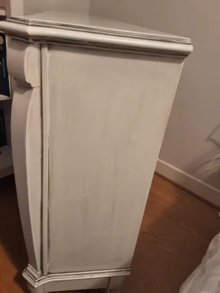 Preciosa consola blanca muy buena calidad