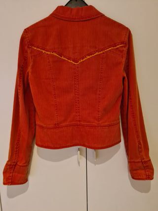 CAZADORA color NARANJA