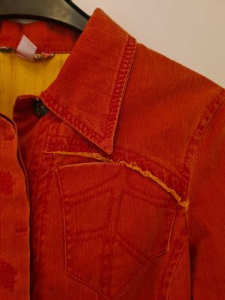 CAZADORA color NARANJA