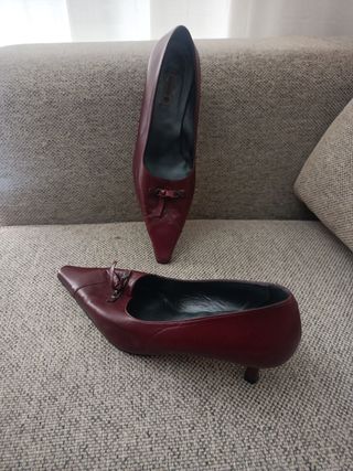 Zapato Burdeos marca Argenta