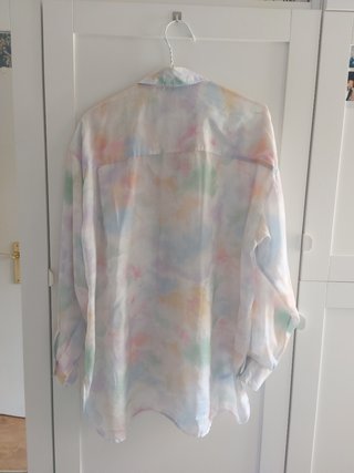 Camisa colores acuarela