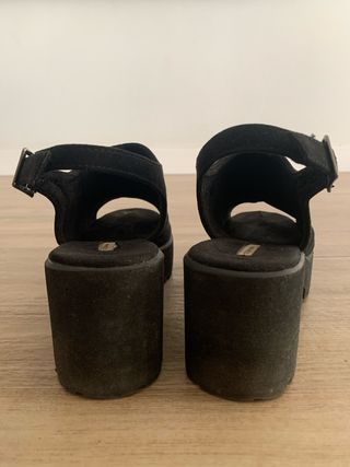 Sandalias negras