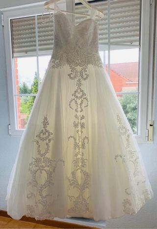 Vestido de novia Fergie
