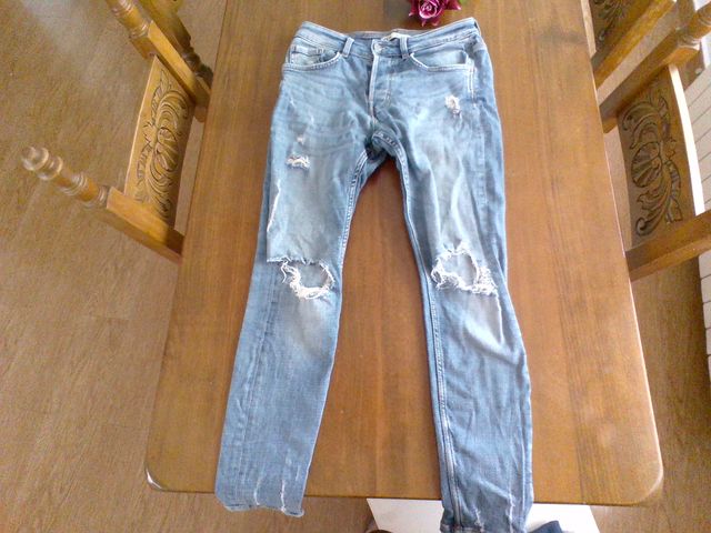 Pantalon Vaquero roto