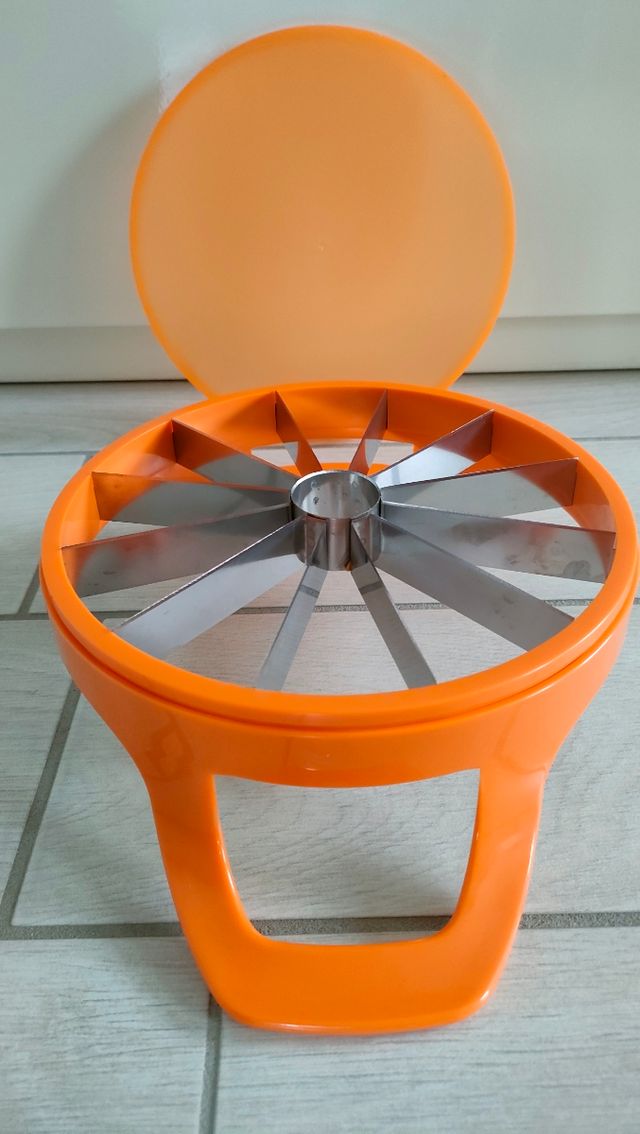 Affetta melone in plastica dura