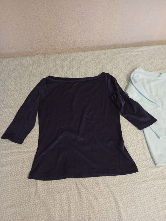2 camisetas manga francesa/cuello barco.