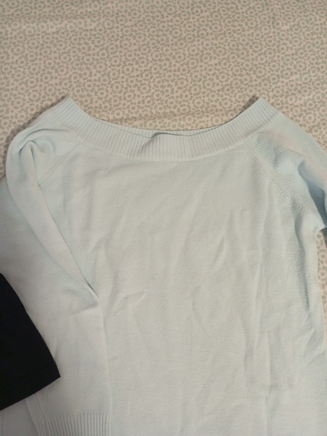 2 camisetas manga francesa/cuello barco.