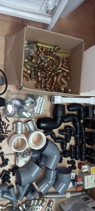 Material fontaneria, luz y herramientas