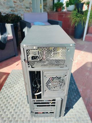 Caja torre 