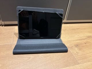Galaxy Tab A 10.1 (2019) 32GB Plata - WiFi + Funda