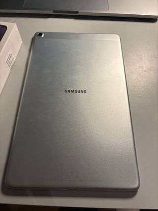 Galaxy Tab A 10.1 (2019) 32GB Plata - WiFi + Funda