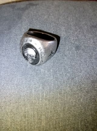 Anillo police con calavera para hombre