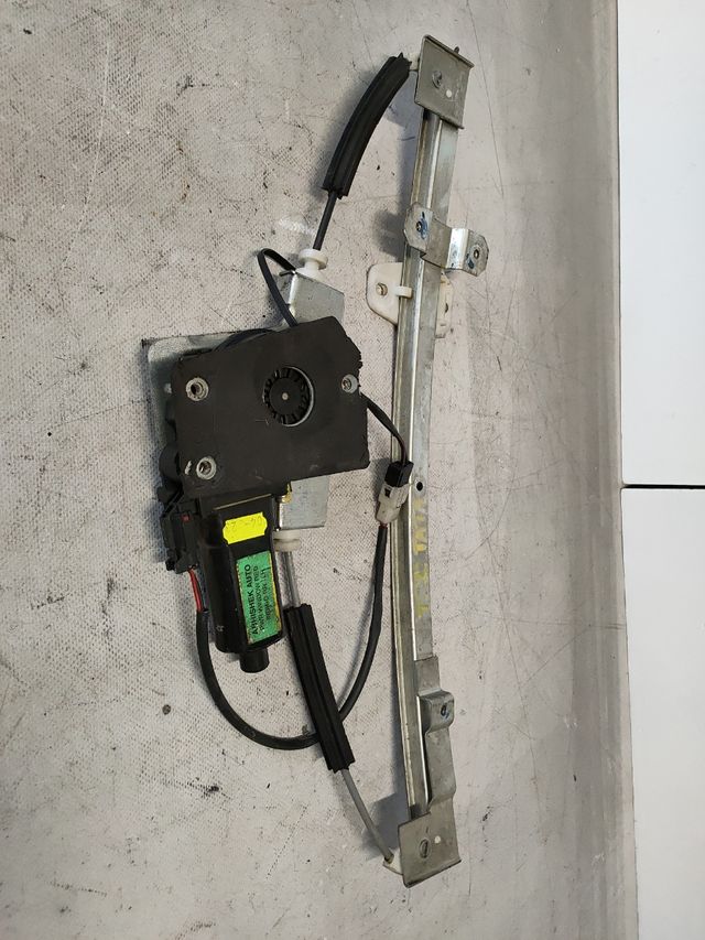 🟢ELEVALUNAS TRASERO IZQUIERDO INDICA