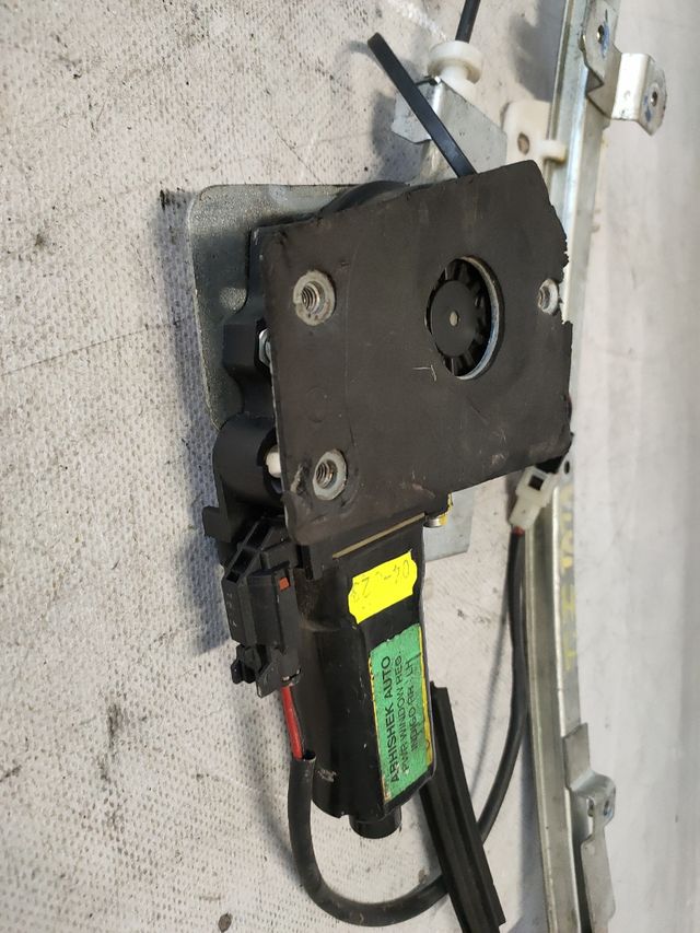 🟢ELEVALUNAS TRASERO IZQUIERDO INDICA