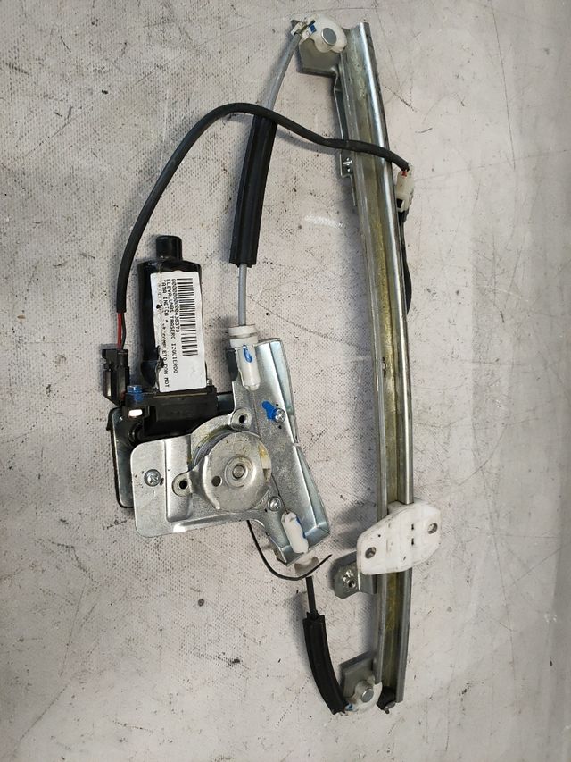 🟢ELEVALUNAS TRASERO IZQUIERDO INDICA