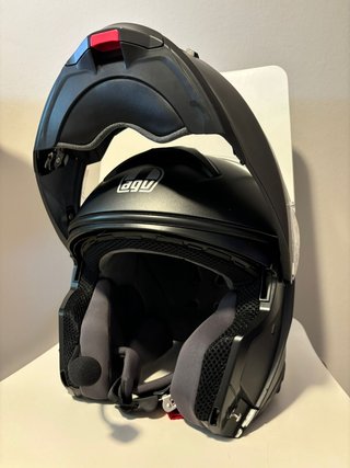 Casco modular AGV con intercom