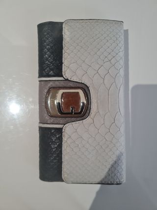 Billetera GUESS