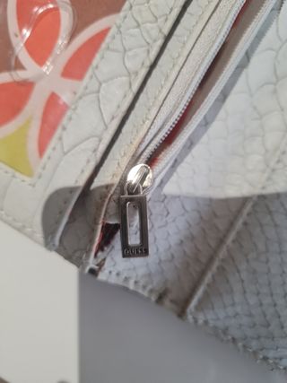 Billetera GUESS