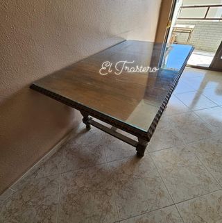 MESA DE SALON ANTIGUA