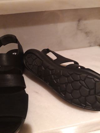 Camper sandalias negras numero 38 sin estrenar