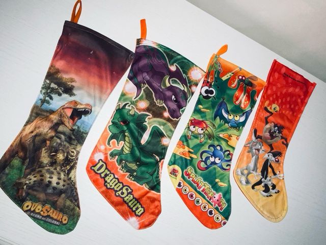 Lotto 4 Calze Befana Dinosauri Looney Tunes