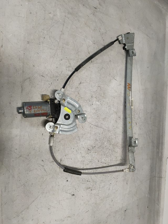 ✅ELEVALUNAS DELANTERO DERECHO MEGANE I