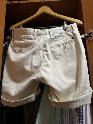 Bermuda Alvaro Moreno