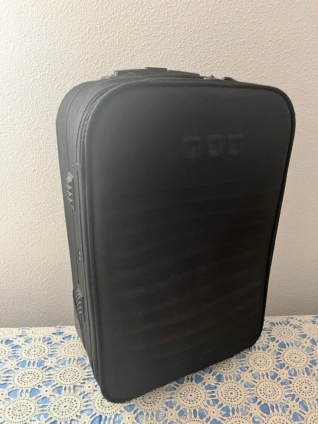 Maleta misako negra
