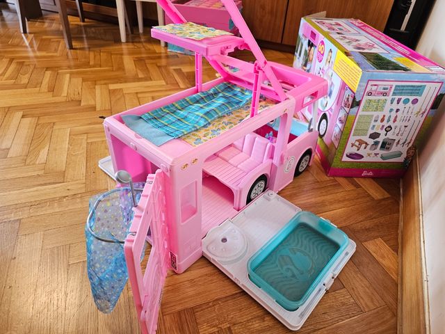 Barbie caravana dream camper