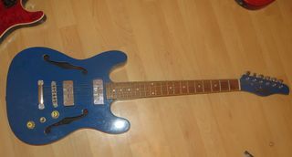 tipo telecaster hollow body  pastillas P90