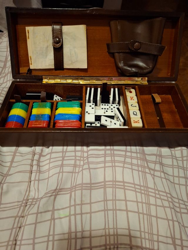 Caja juego mesa poker