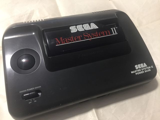 Cambio o vendo SEGA Master System 2 RGB