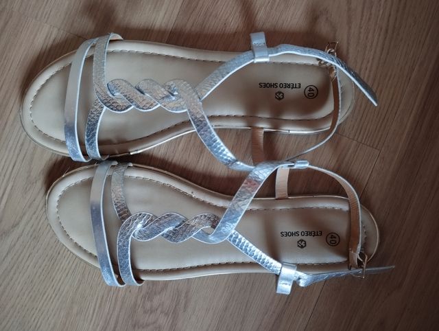 Sandalias plateadas