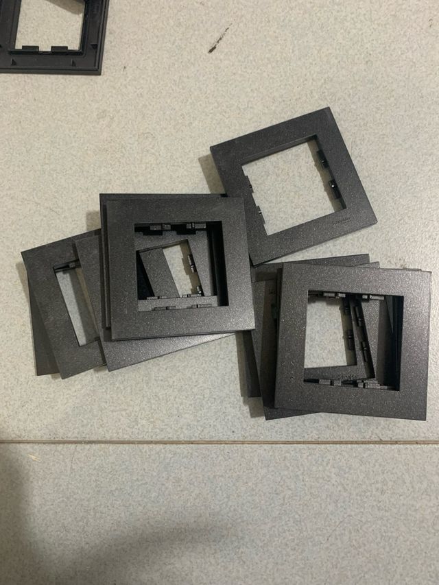 Marco simple Schneider