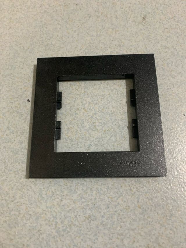 Marco simple Schneider