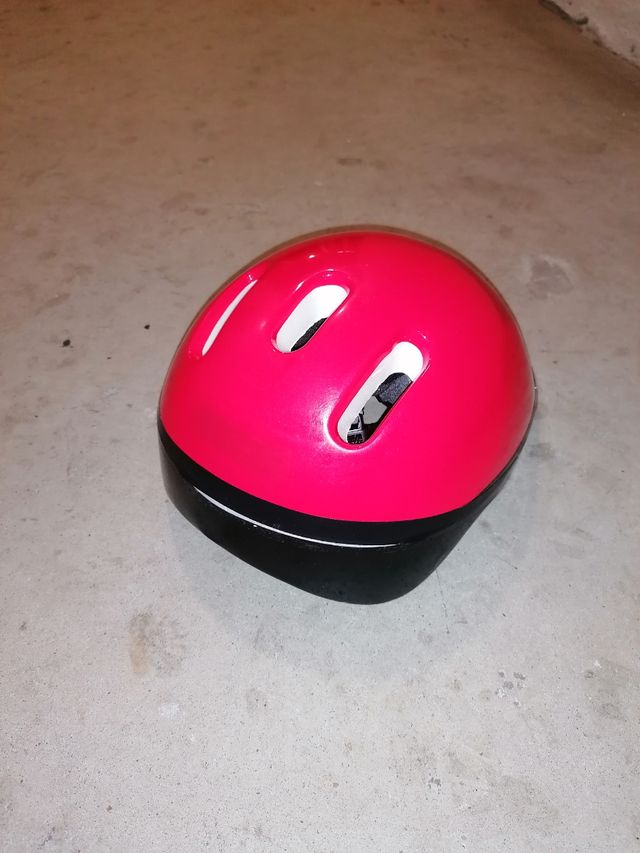 Casco y protecciones de patines 