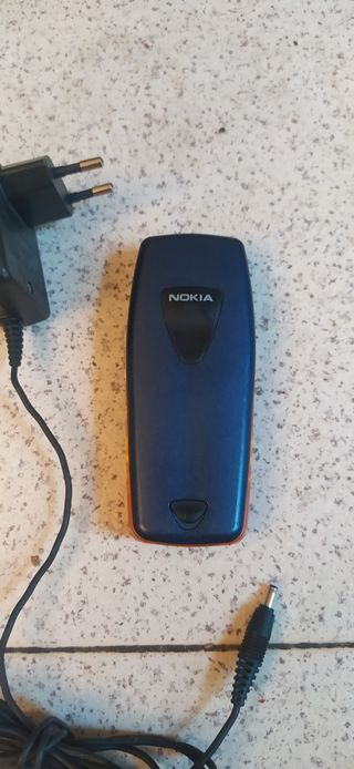 Movil antiguo...NOKIA 3510...ideal para coleccion.