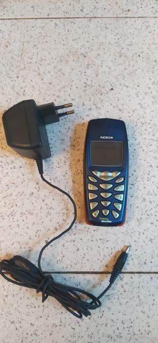 Movil antiguo...NOKIA 3510...ideal para coleccion.