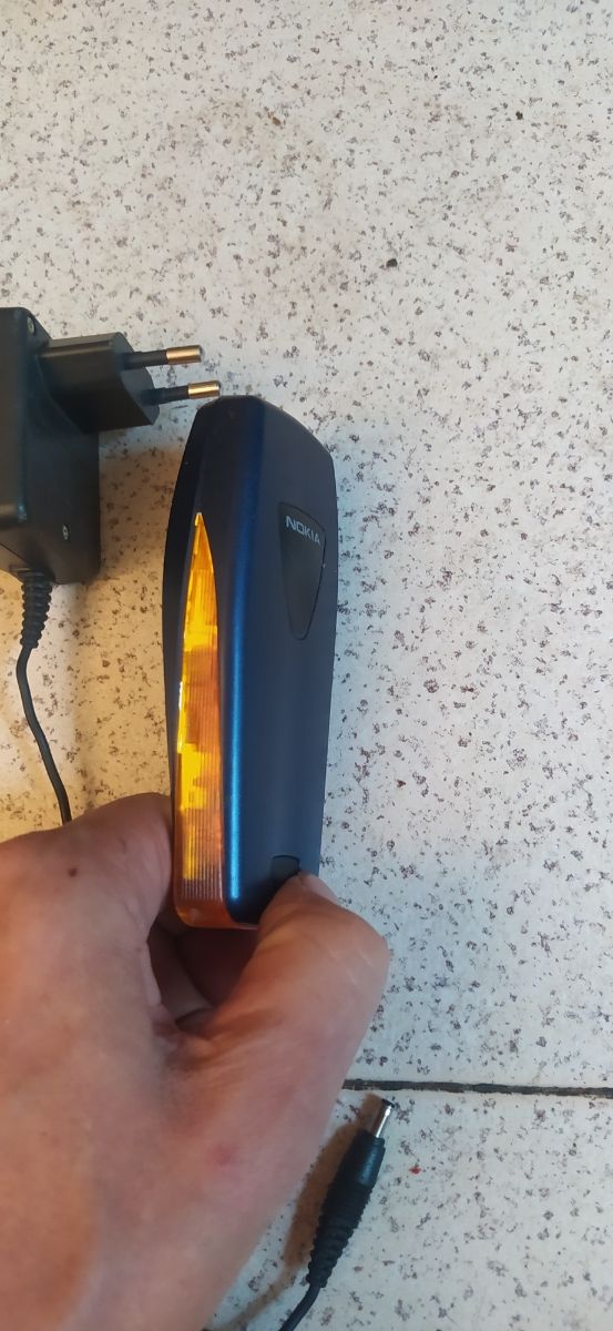 Movil antiguo...NOKIA 3510...ideal para coleccion.