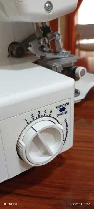 Máquina remalladora