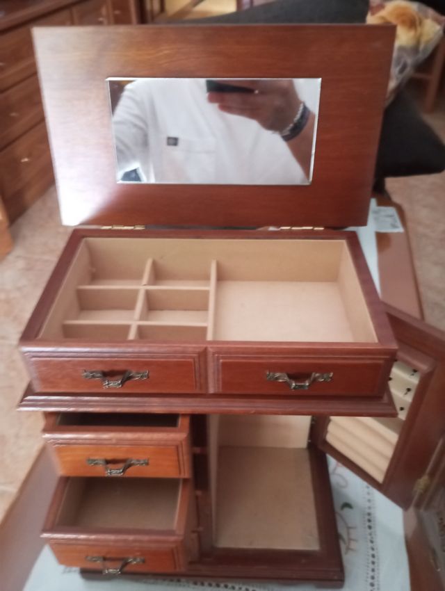 Joyero de madera