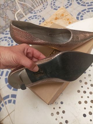 Zapatos nuevos piel serpiente