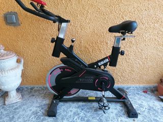 Se vende bicicleta estática 