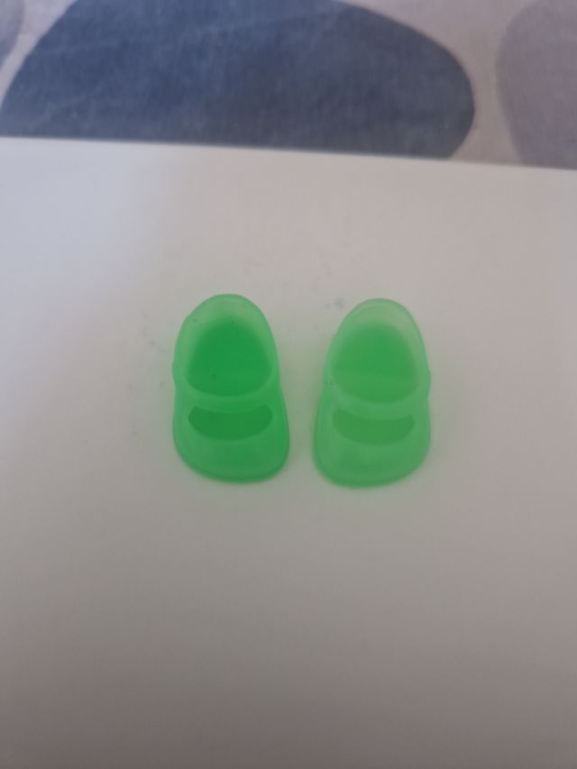 Zapatos para muñeca peq, tipo Lesly, Barriguitas..