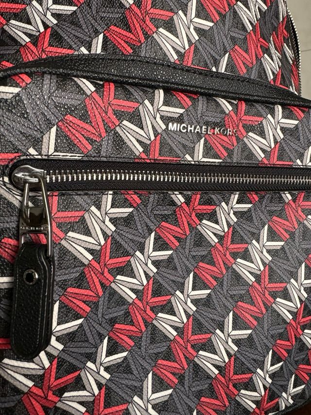 MOCHILA MICHAEL KORS