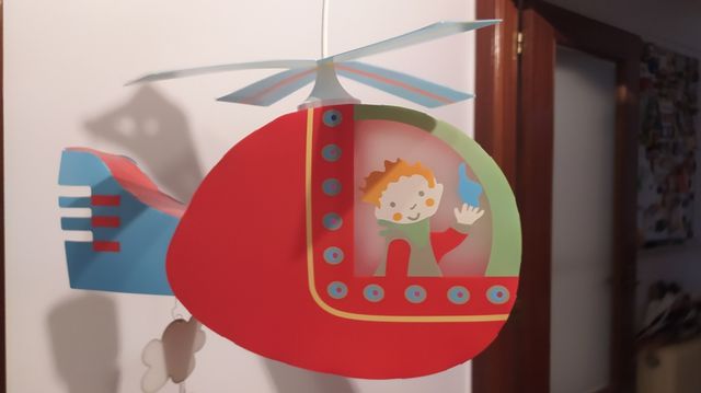 Lámpara techo niño