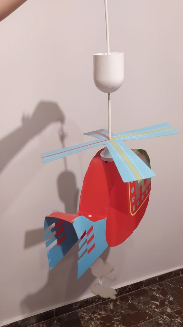 Lámpara techo niño