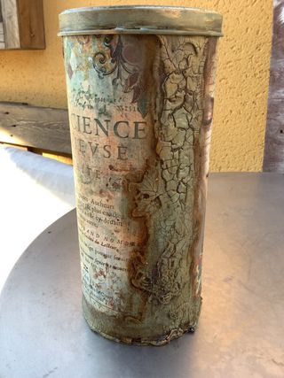 Bote metálico decorado a mano, personalizado, tapa